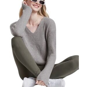 Wild Fable Chic Gray V-Neck Cropped Ribbed Long Sleeve Sweater